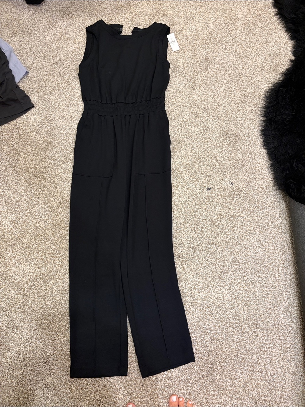 Lou & Grey Black Sleeveless Wide-Leg Jumpsuit